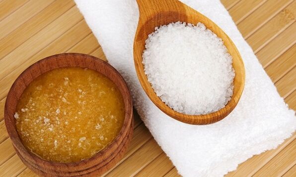 Honig und Salz zur Behandlung von Arthrose im Knie. 